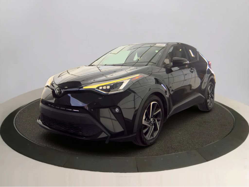 Used 2022 Toyota C-HR Limited FWD image 3