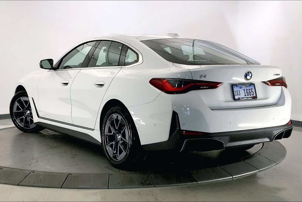 New 2026 BMW i4 xDrive40i w/ Premium Package AWD/4WD image 2