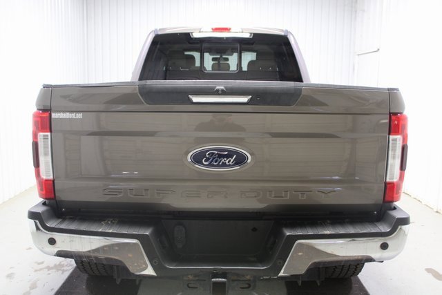 Used 2019 Ford F250 Lariat w/ Chrome Package image 5