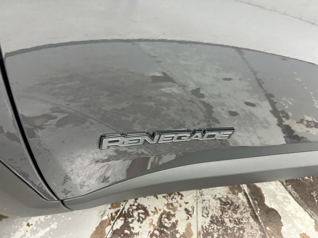 Used 2023 Jeep Renegade Altitude AWD/4WD image 26