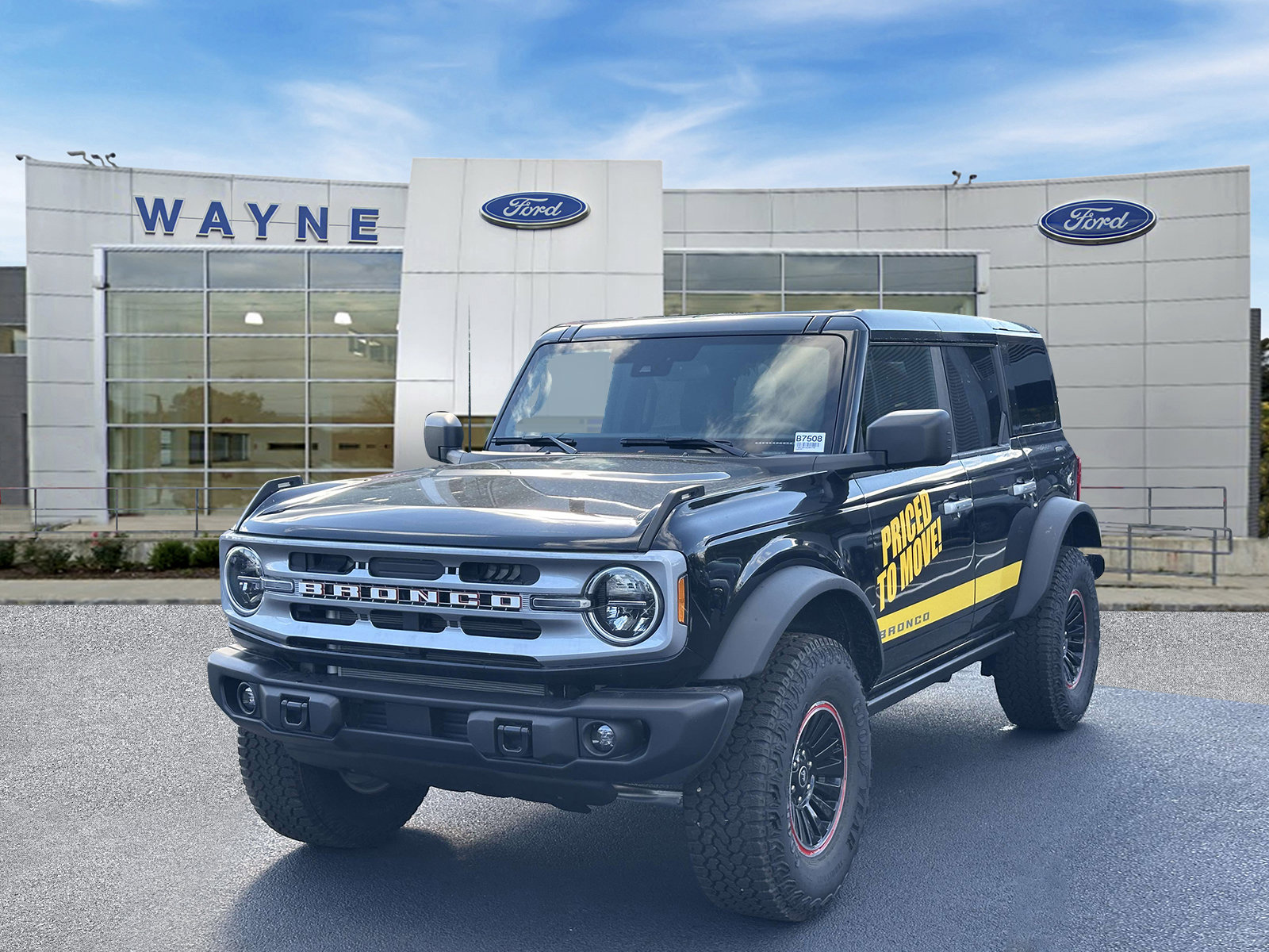 Used 2025 Ford Bronco Big Bend w/ Black Diamond Package AWD/4WD image 2