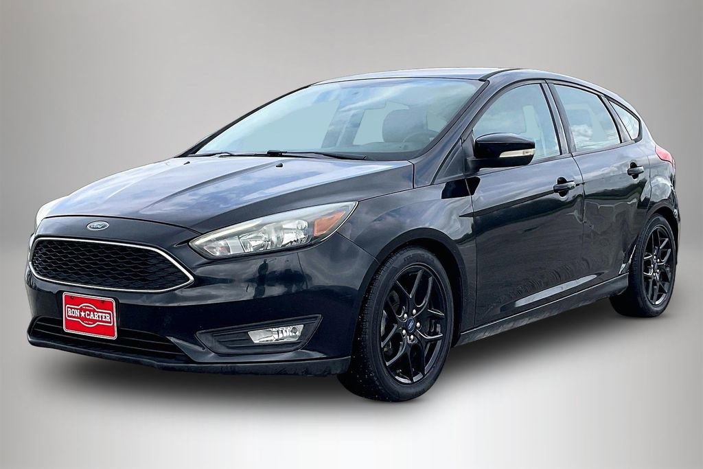 Used 2016 Ford Focus SE w/ Equipment Group 201A image 2