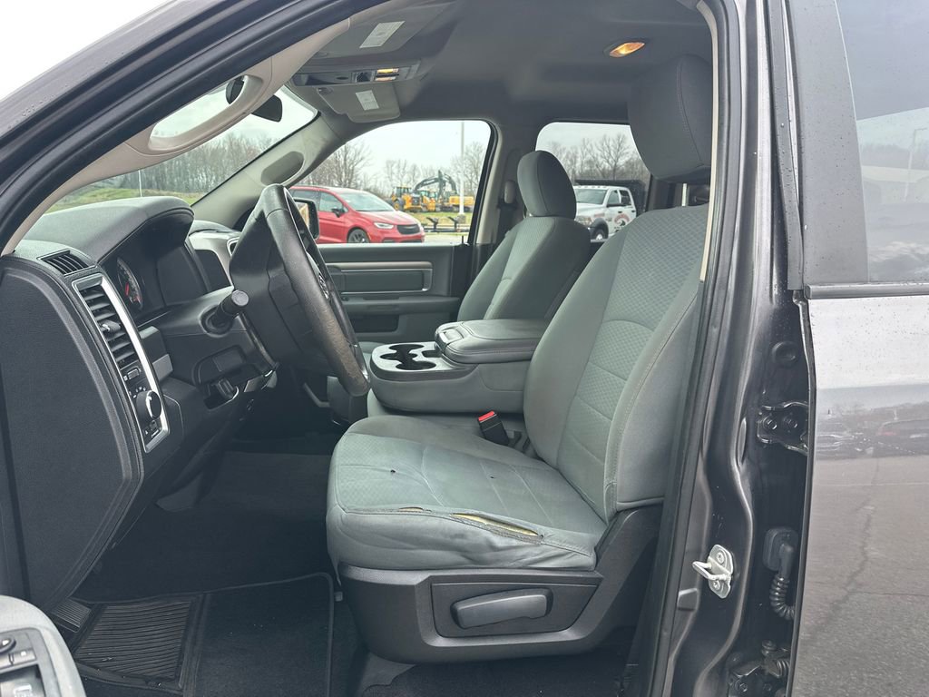 Used 2017 RAM 1500 Classic SLT image 8