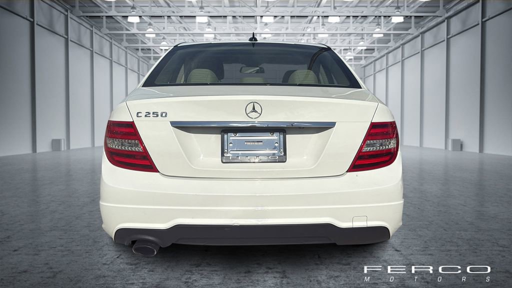 Used 2012 Mercedes-Benz C 250 Sedan image 4