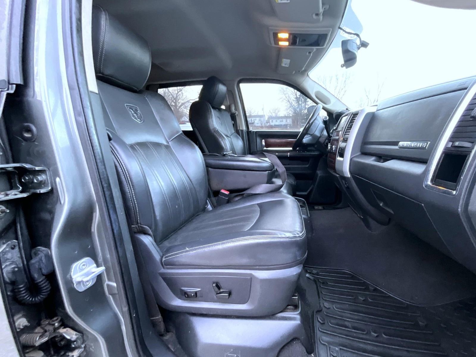 Used 2012 RAM 3500 Laramie w/ Cold Weather Group image 16