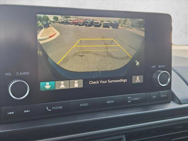 Used 2025 Honda Pilot Sport image 13