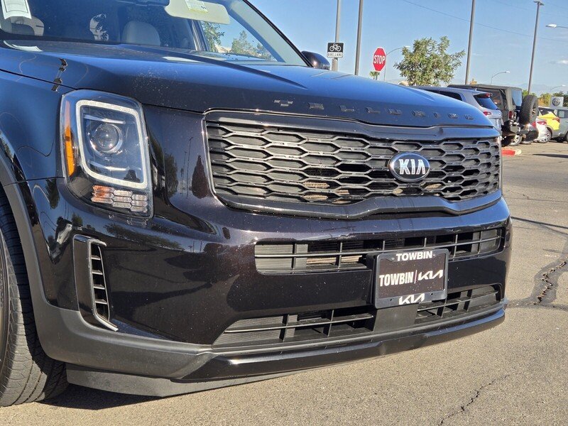Used 2021 Kia Telluride EX w/ Towing Package FWD image 9