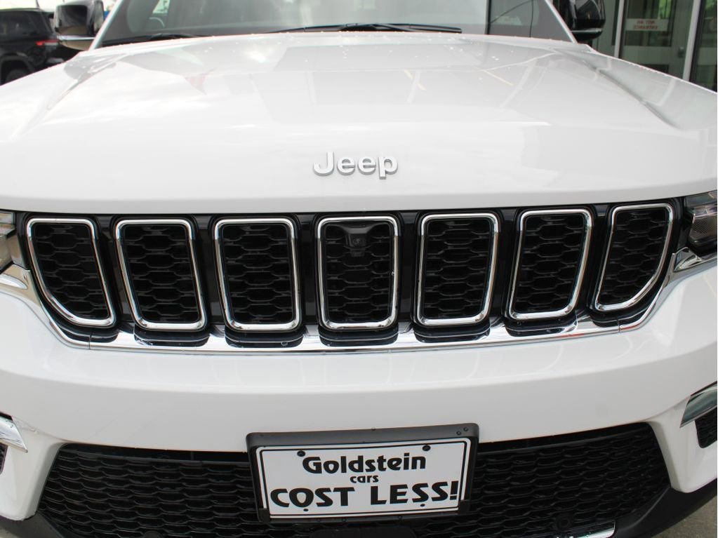 New 2025 Jeep Grand Cherokee Limited w/ Luxury Tech Group II image 2