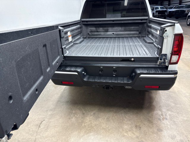 Used 2020 Honda Ridgeline RTL-E image 14