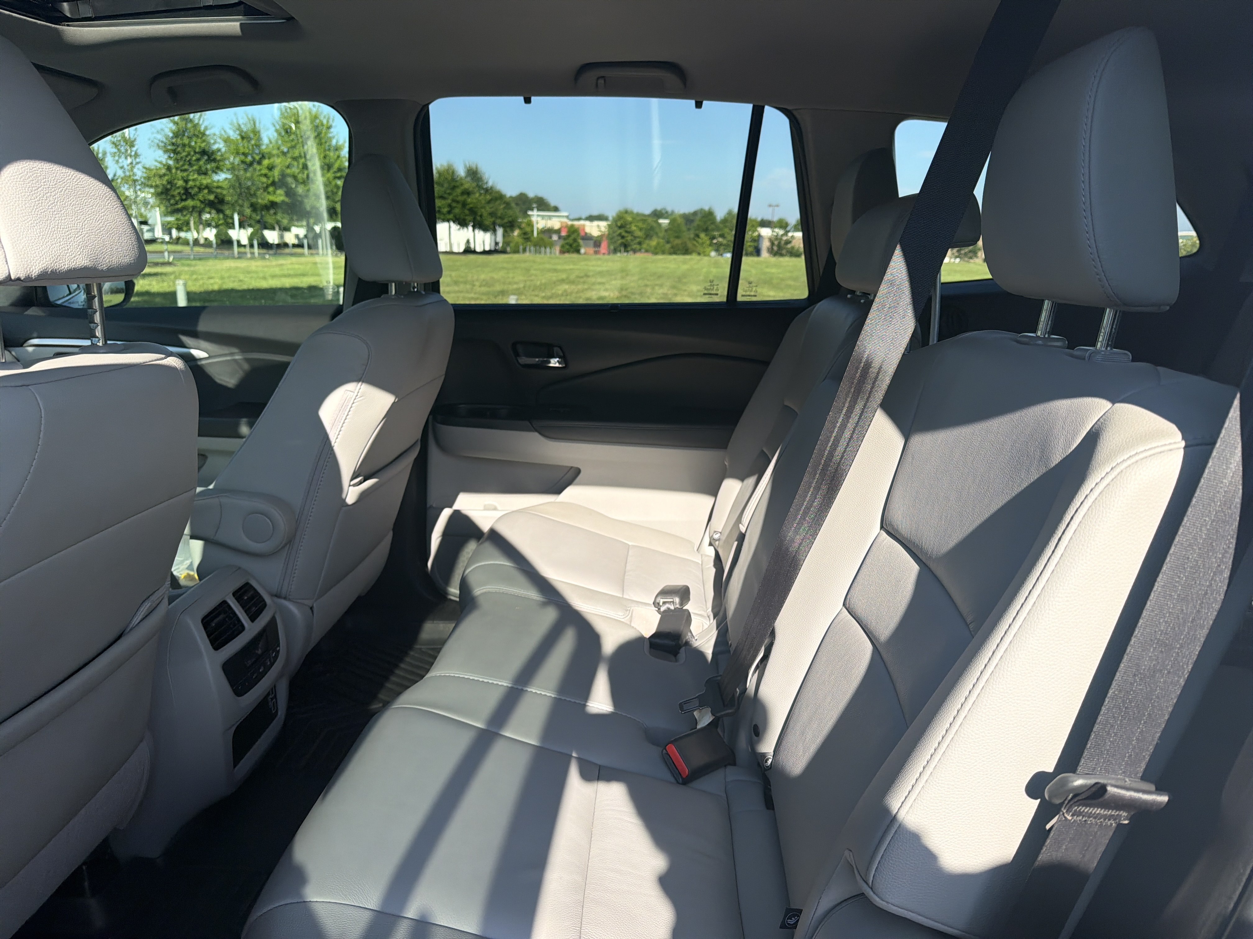 Certified 2022 Honda Pilot Special Edition image 26