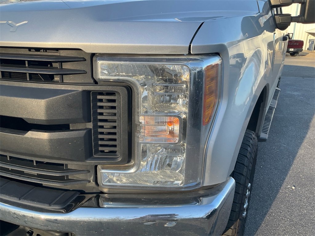 Used 2017 Ford F250 XL w/ Power Equipment Group image 9