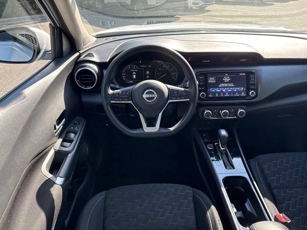 Certified 2023 Nissan Kicks SV FWD image 27
