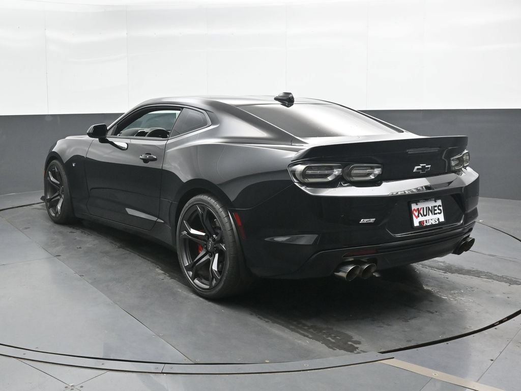 Used 2022 Chevrolet Camaro SS RWD image 10