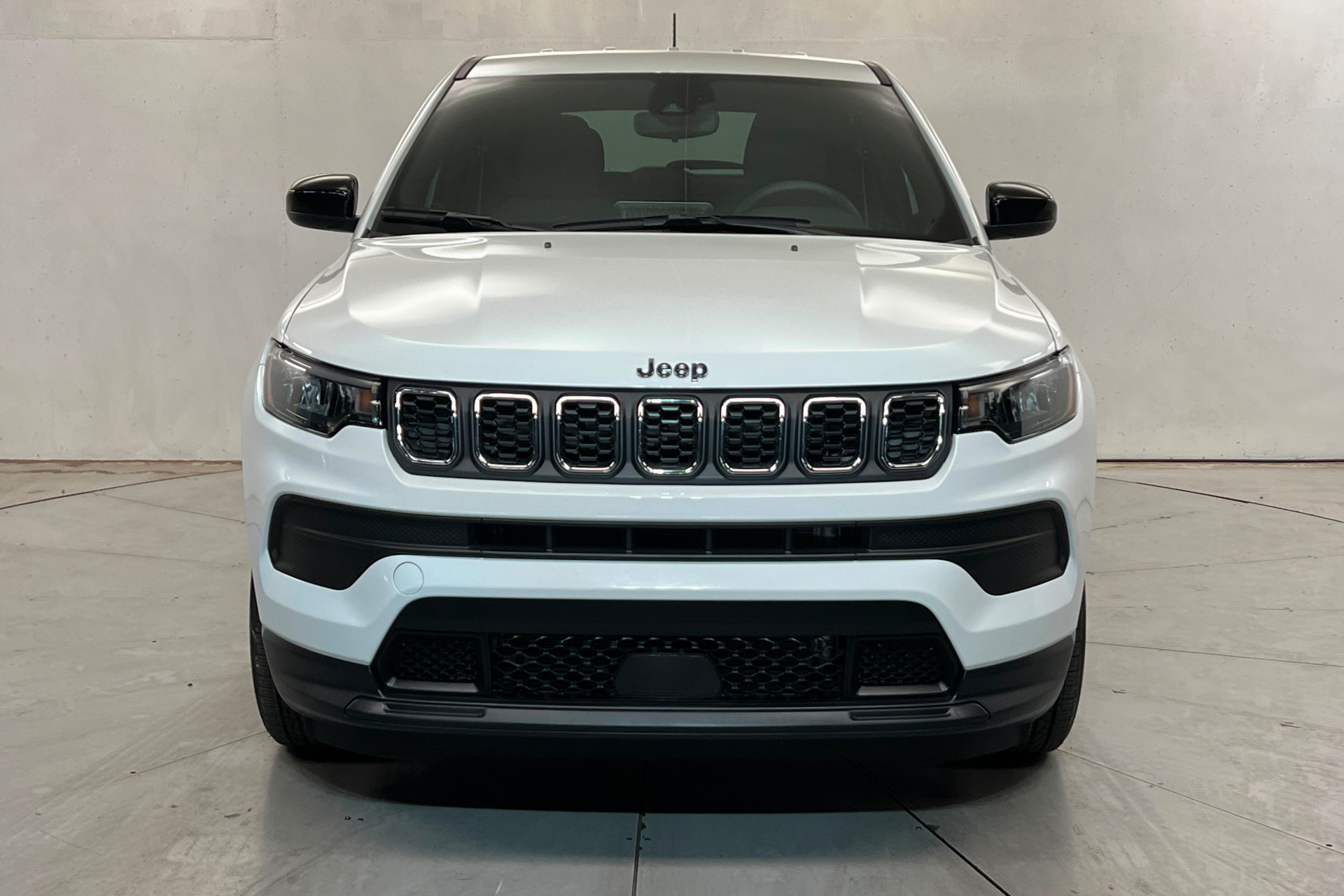 Used 2025 Jeep Compass Sport AWD/4WD image 9