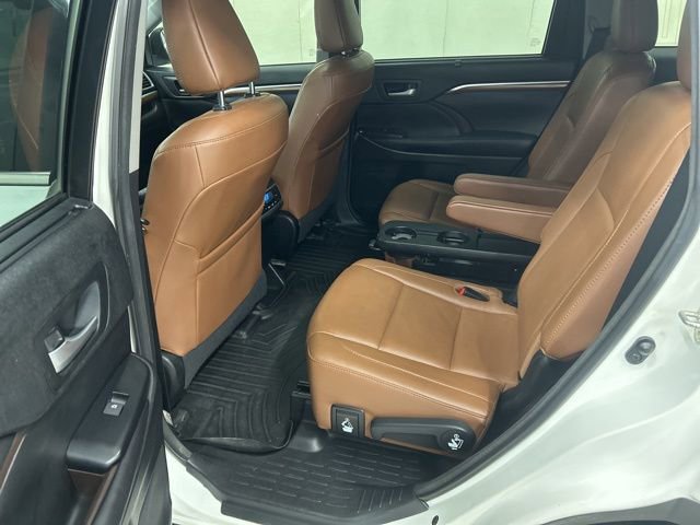 Used 2018 Toyota Highlander Limited image 8