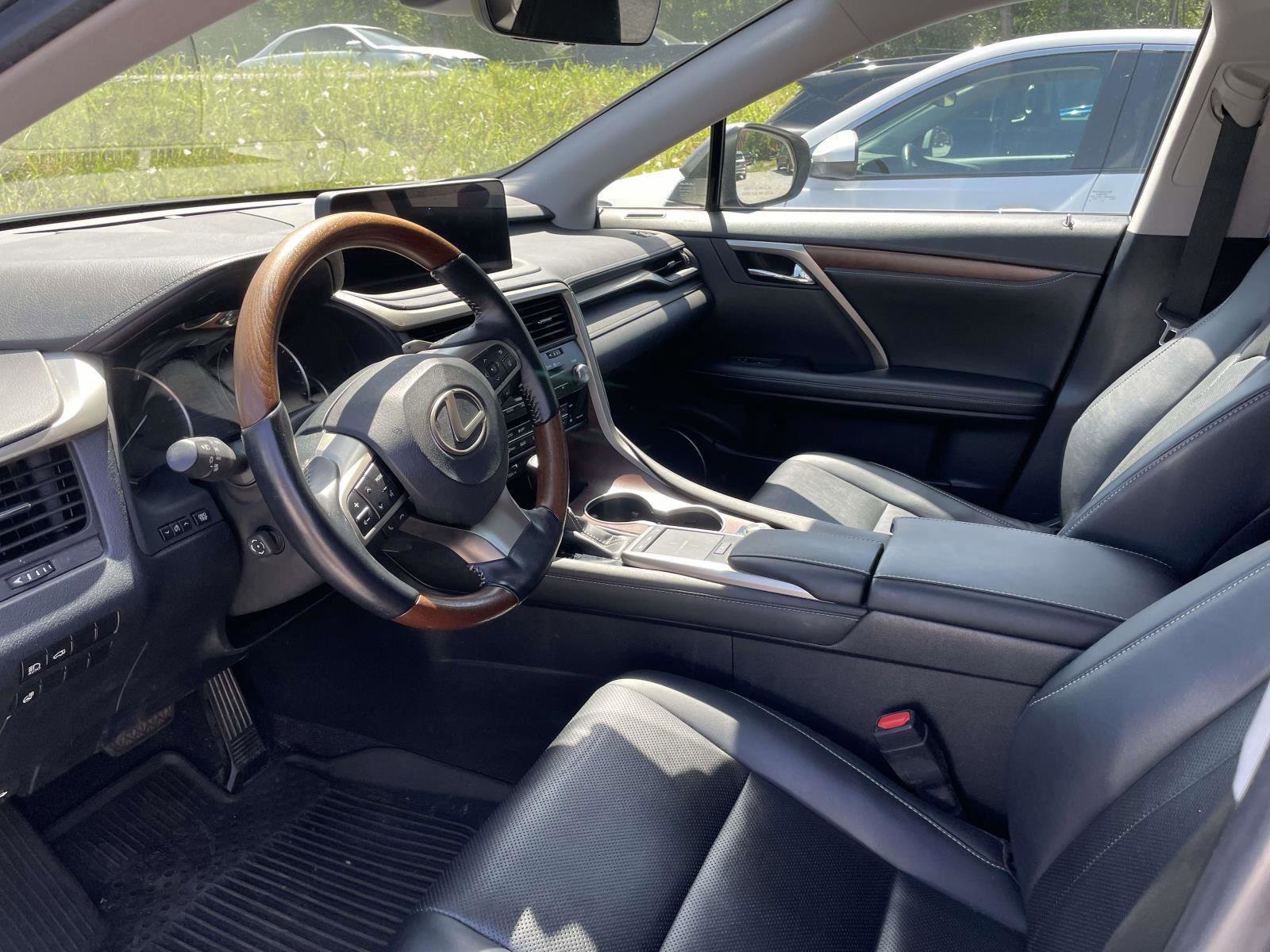 Used 2020 Lexus RX 350L FWD w/ Premium Package image 12