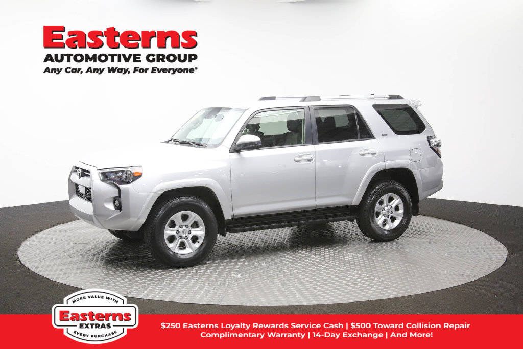 Used 2024 Toyota 4Runner SR5 AWD/4WD image 53