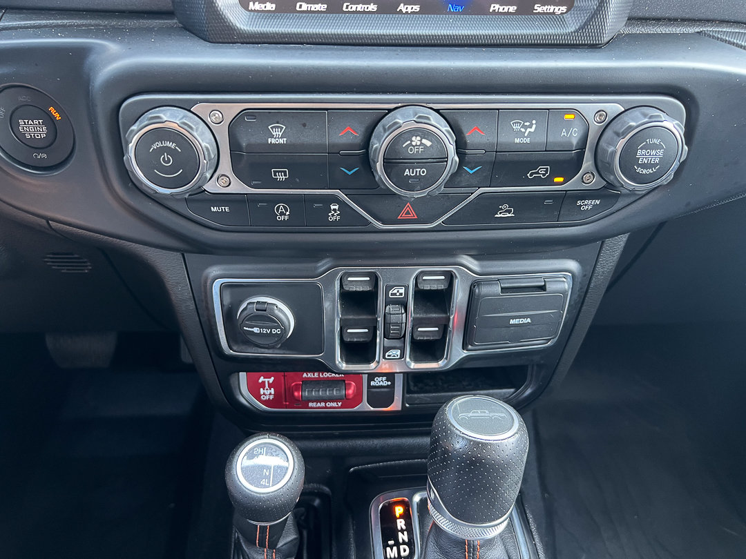 Used 2022 Jeep Gladiator Mojave AWD/4WD image 22