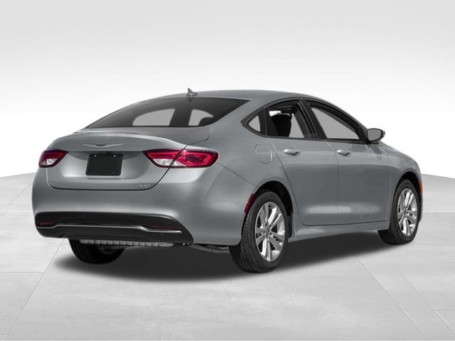 Used 2016 Chrysler 200 Limited FWD image 2