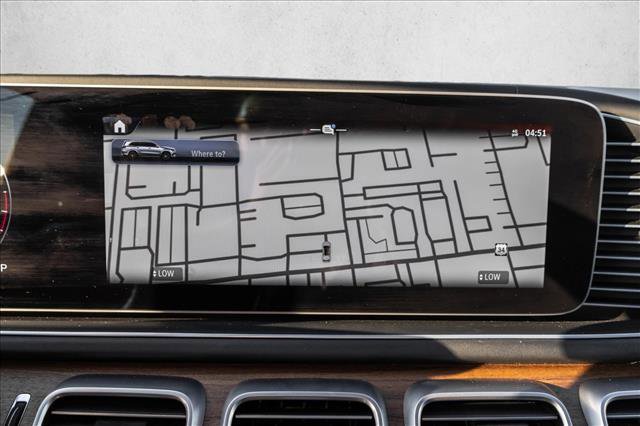 Used 2025 Mercedes-Benz GLS 580 4MATIC image 17