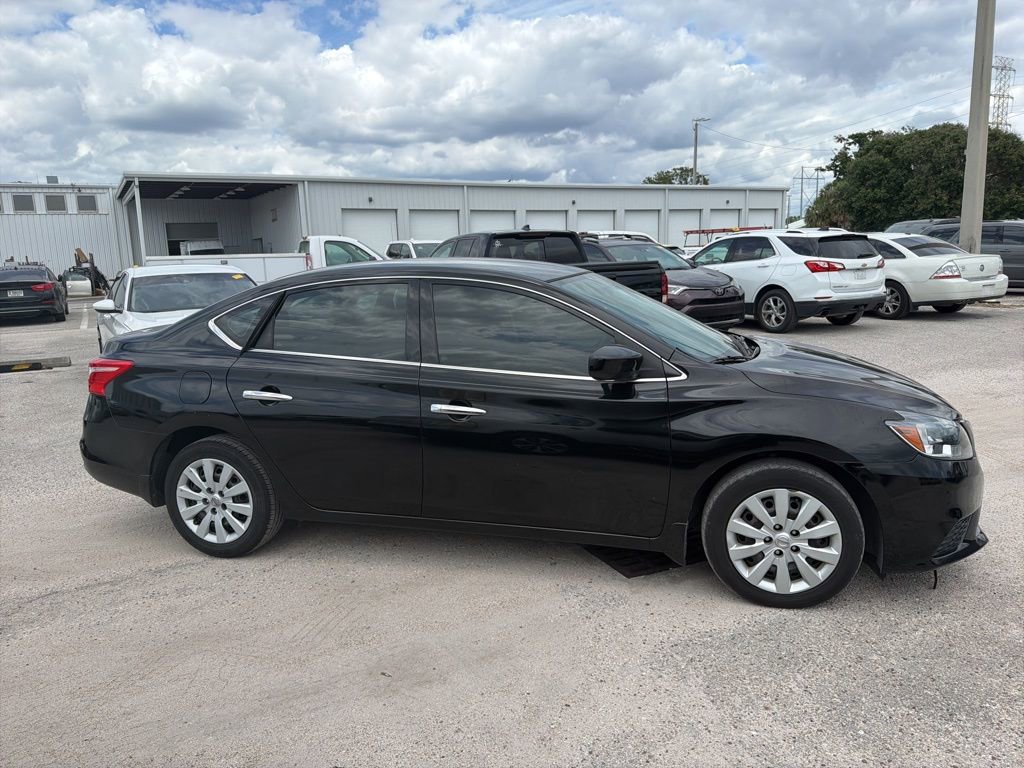 Used 2018 Nissan Sentra S FWD image 4