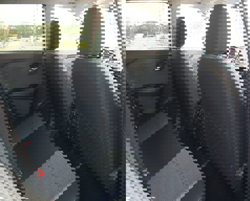 Used 2023 Nissan Rogue SV image 20