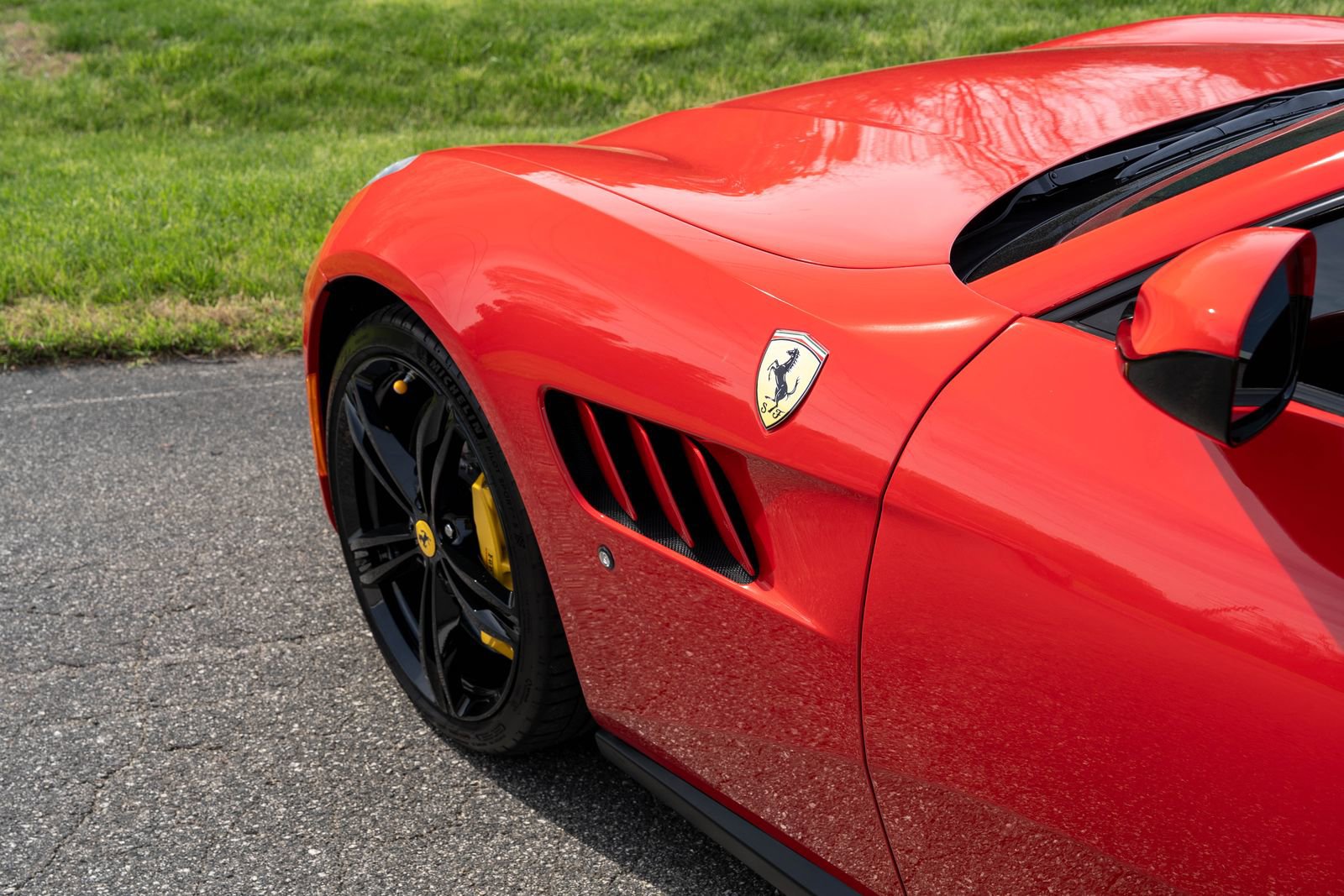 Certified 2017 Ferrari GTC4Lusso image 11