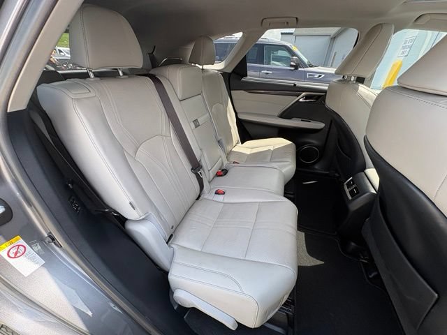 Used 2018 Lexus RX 350L Luxury w/ Accessory Package FWD image 31