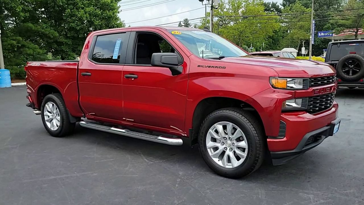 Certified 2020 Chevrolet Silverado 1500 Custom w/ Custom Value Package AWD/4WD image 2