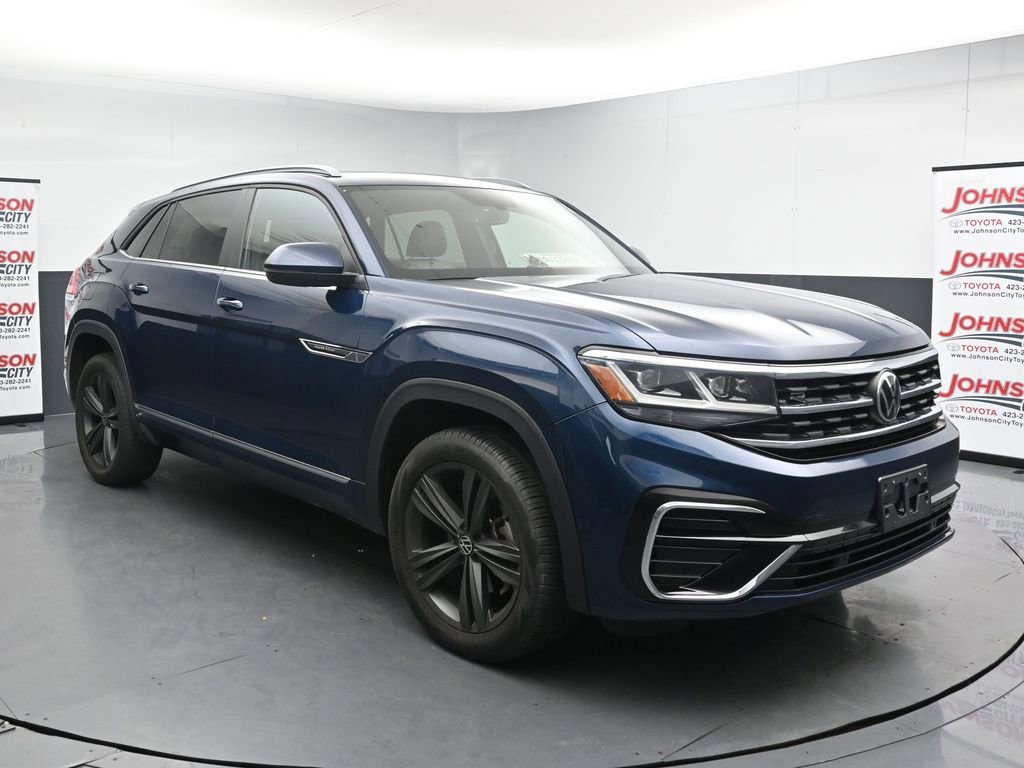Used 2021 Volkswagen Atlas Cross Sport SE AWD/4WD image 2
