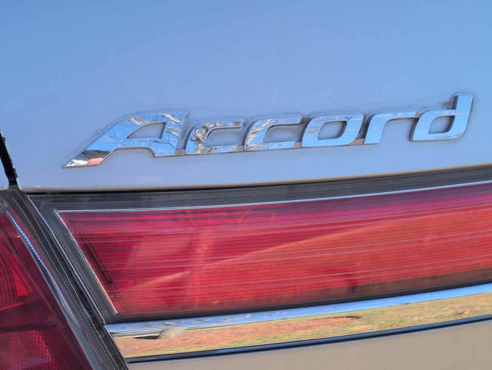 Used 2011 Honda Accord EX-L image 13