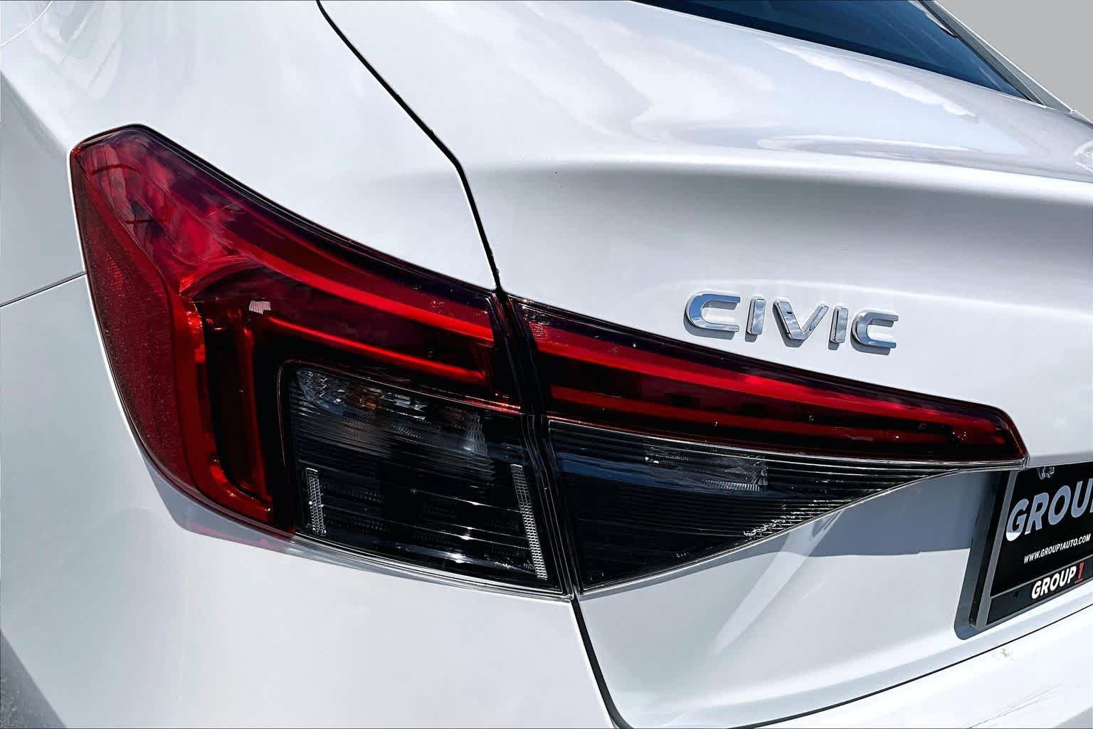 Used 2023 Honda Civic Sport image 29