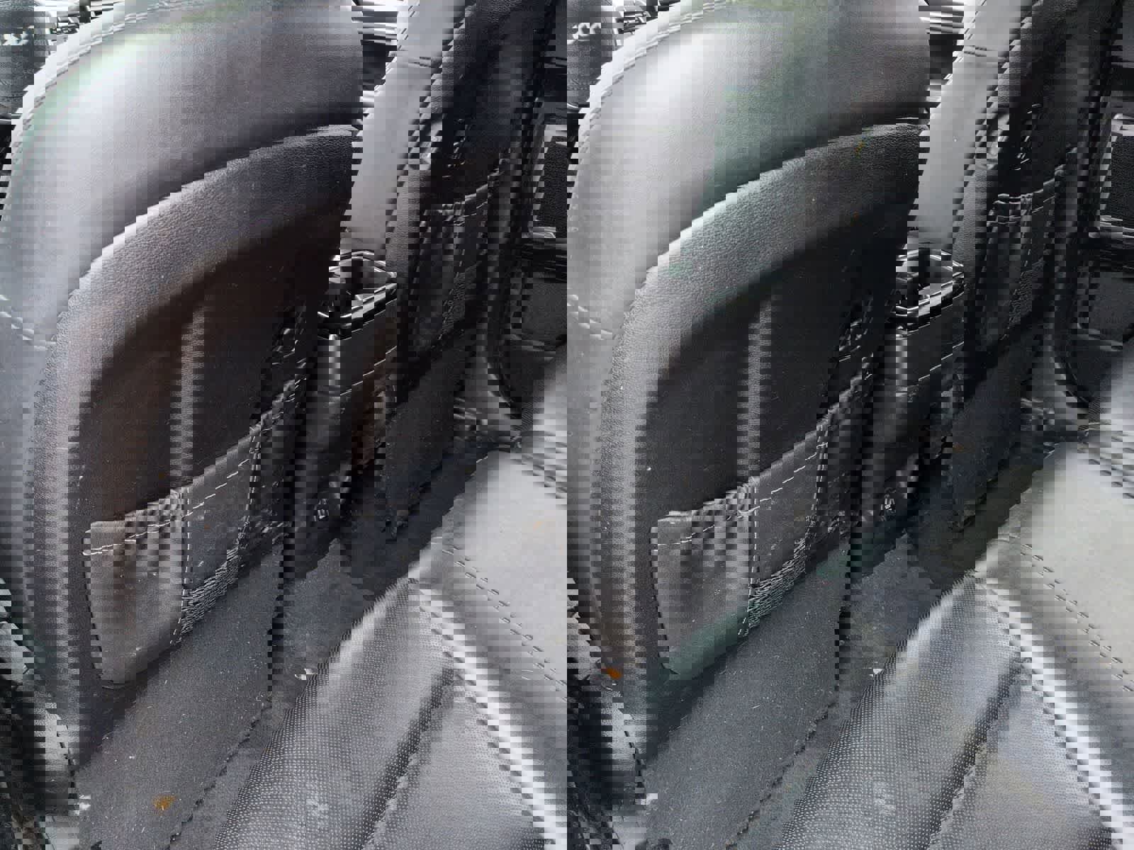 Used 2022 Kia Telluride LX image 16