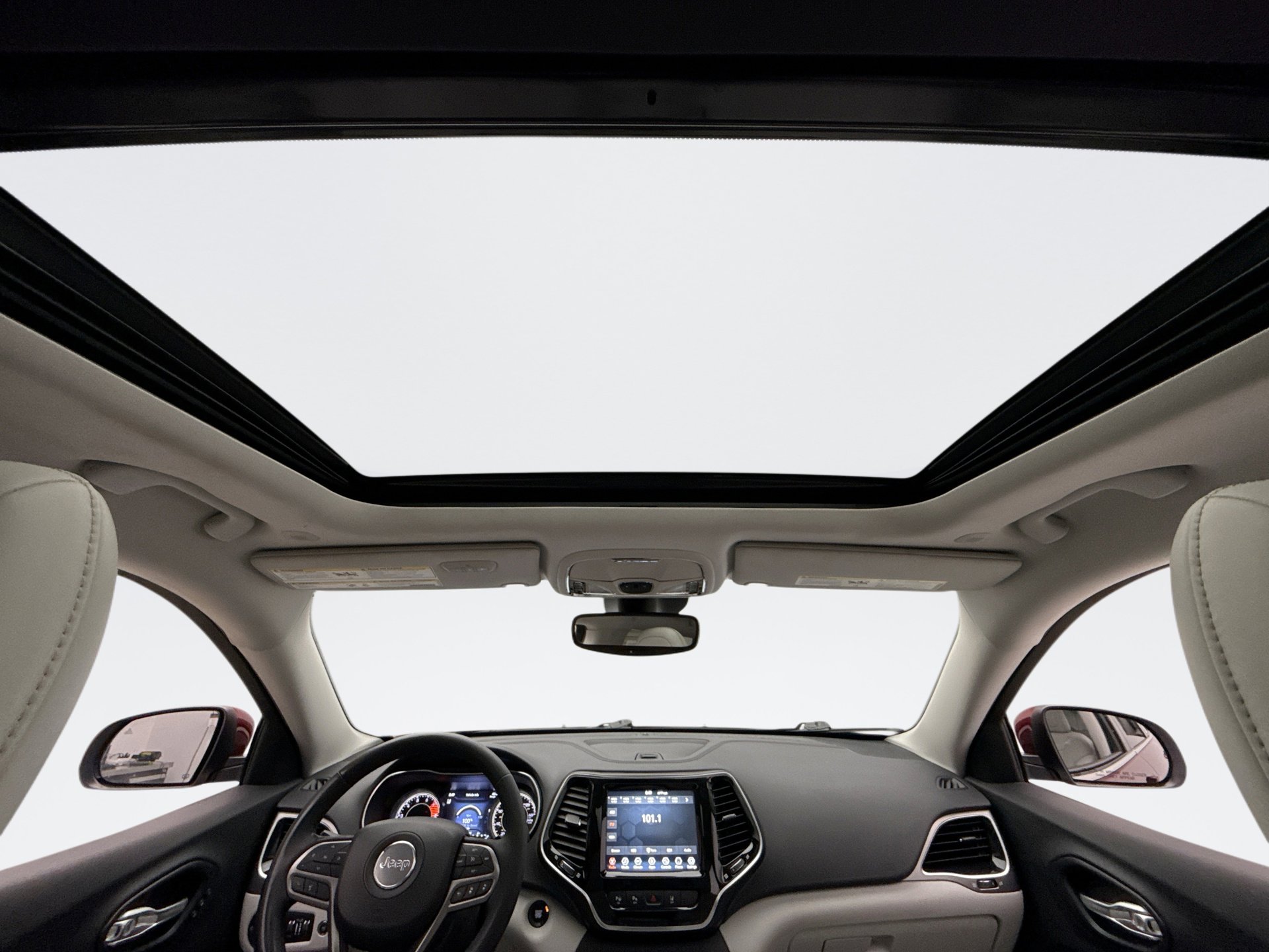 Used 2021 Jeep Cherokee Limited image 17