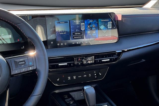 New 2026 Nissan Kicks SR image 6