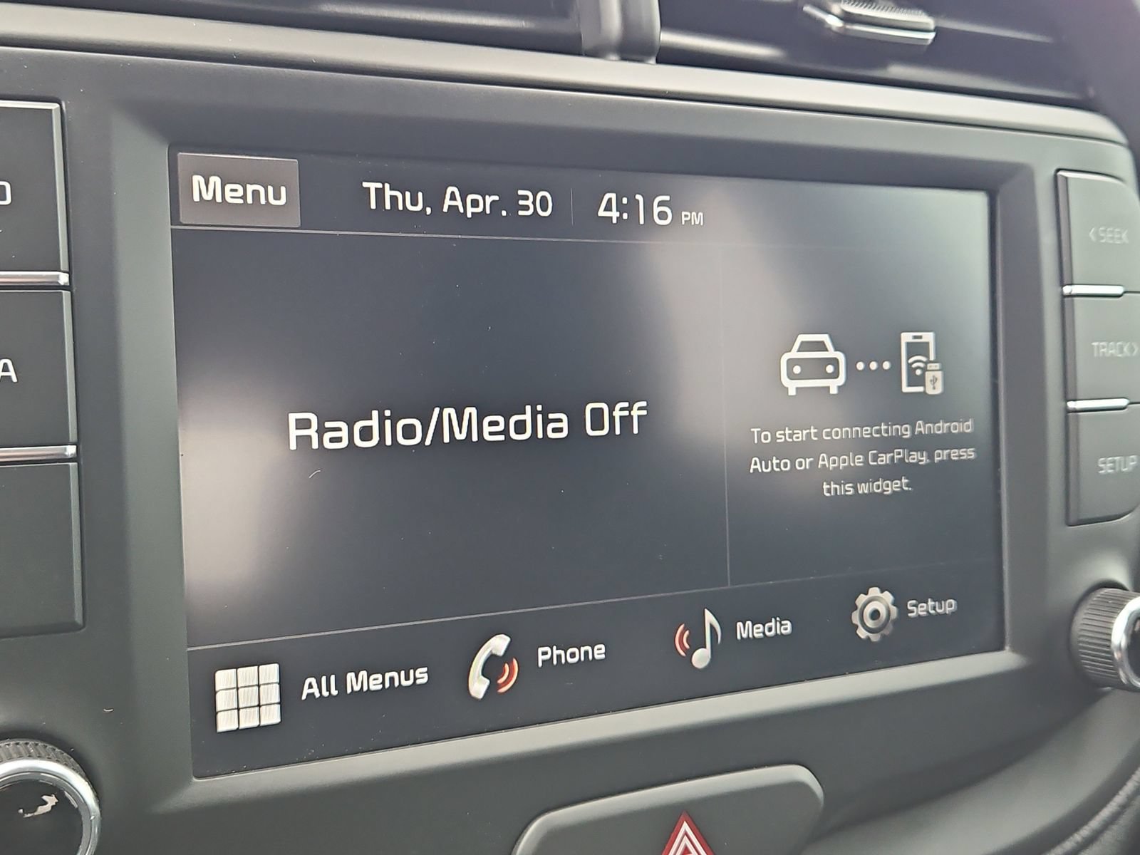 Used 2025 Kia Soul LX w/ LX Technology Package FWD image 25