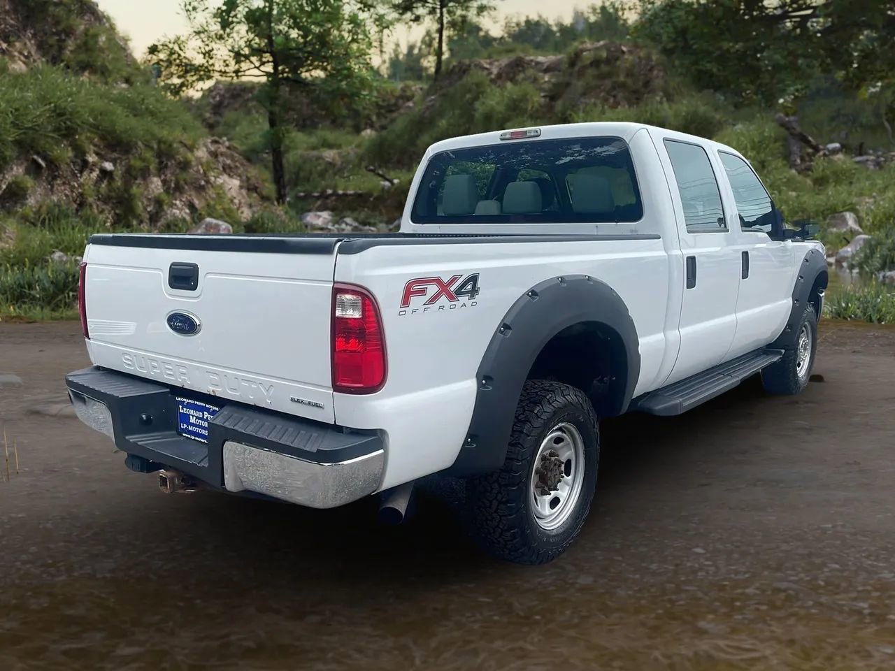 Used 2016 Ford F250 XL w/ Power Equipment Group image 4