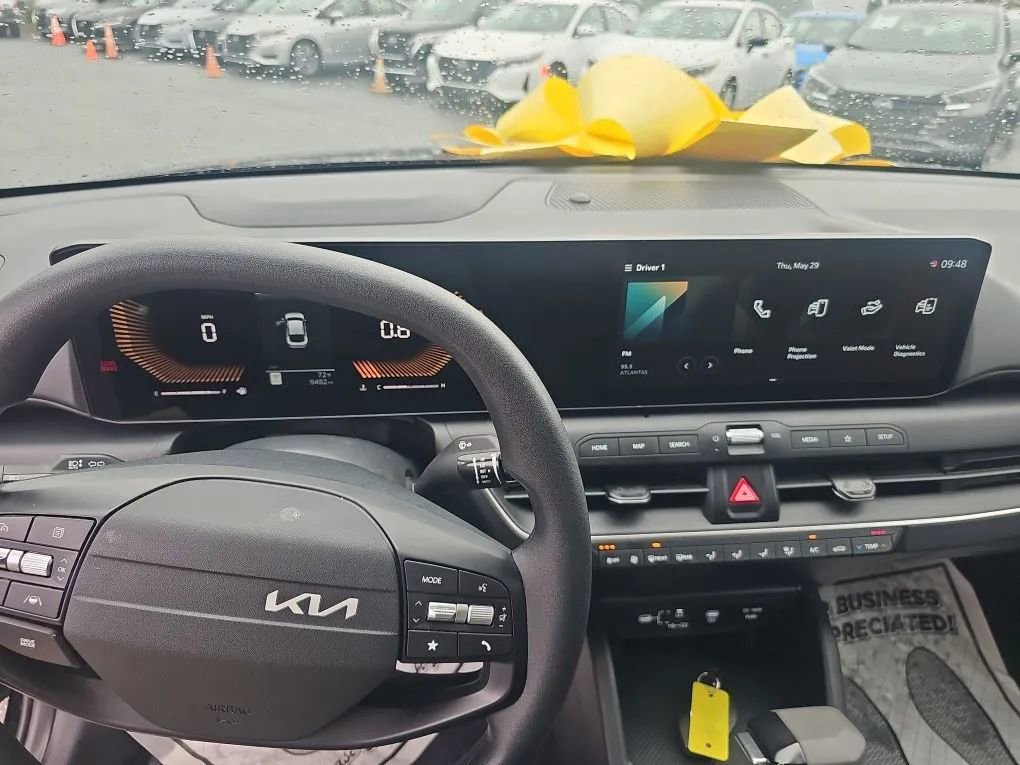 Used 2025 Kia K4 image 13