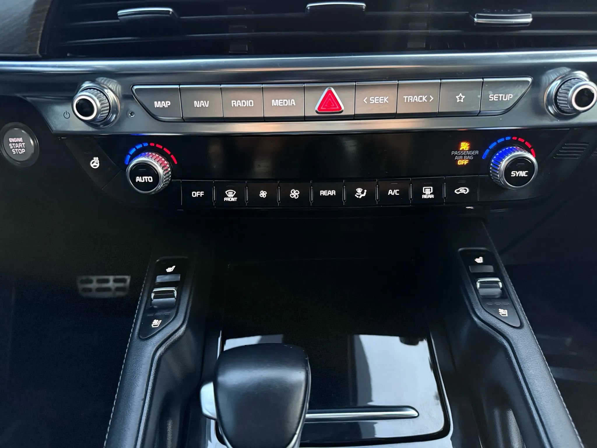 Used 2022 Kia Telluride SX w/ SX Prestige Package image 44