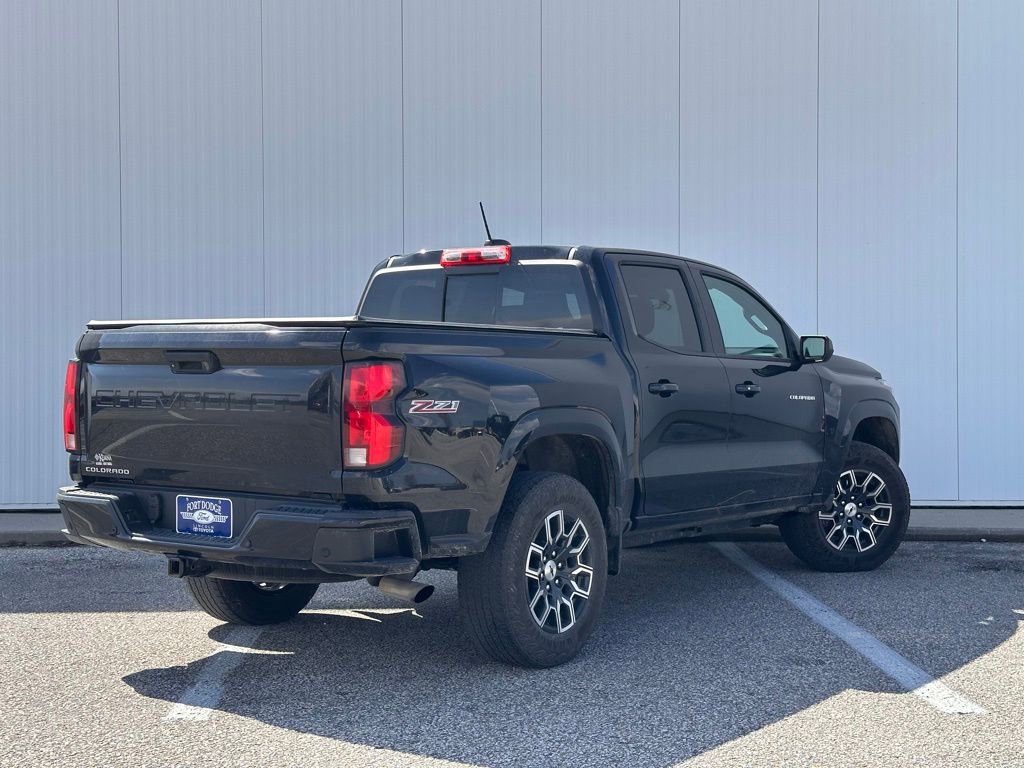 Used 2023 Chevrolet Colorado Z71 w/ Z71 Convenience Package 2 AWD/4WD image 5