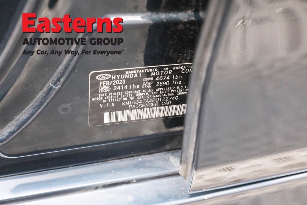 Used 2023 Genesis G70 2.0T image 36