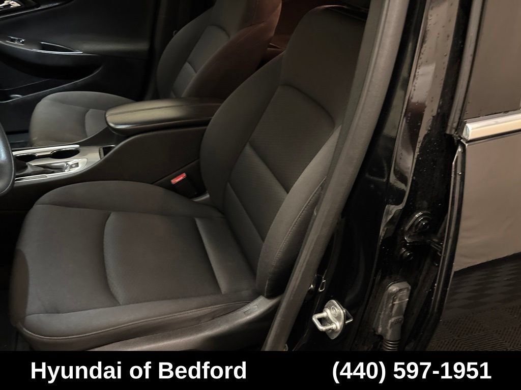 Used 2024 Chevrolet Malibu LT FWD image 11