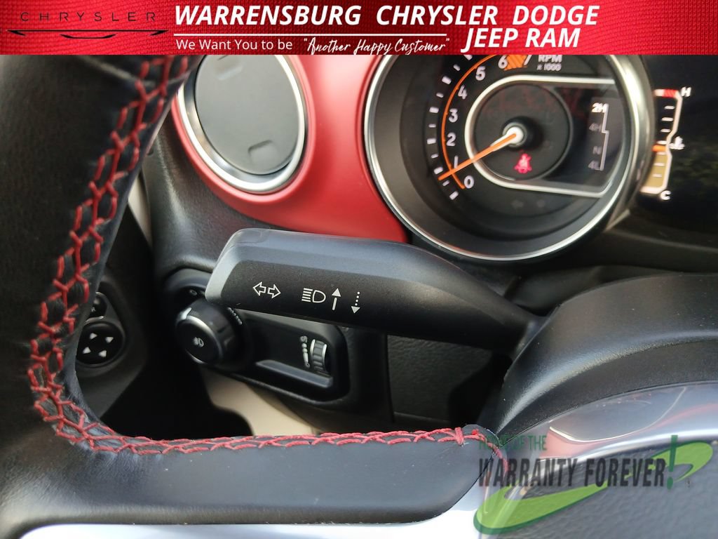 Used 2023 Jeep Wrangler Unlimited Rubicon w/ Cold Weather Group AWD/4WD image 19