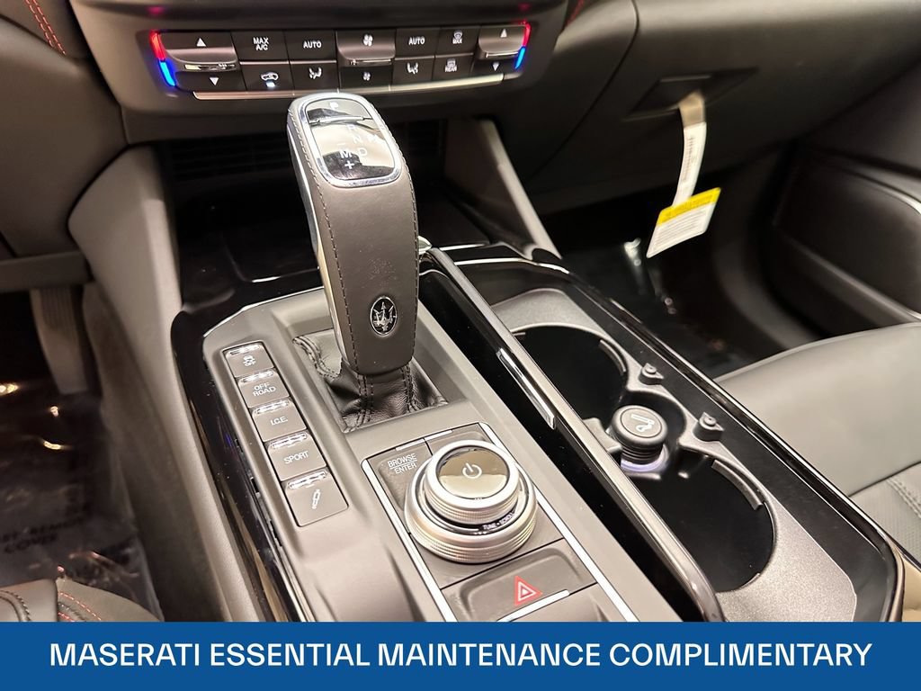 Used 2024 Maserati Levante GT Ultima AWD/4WD image 40
