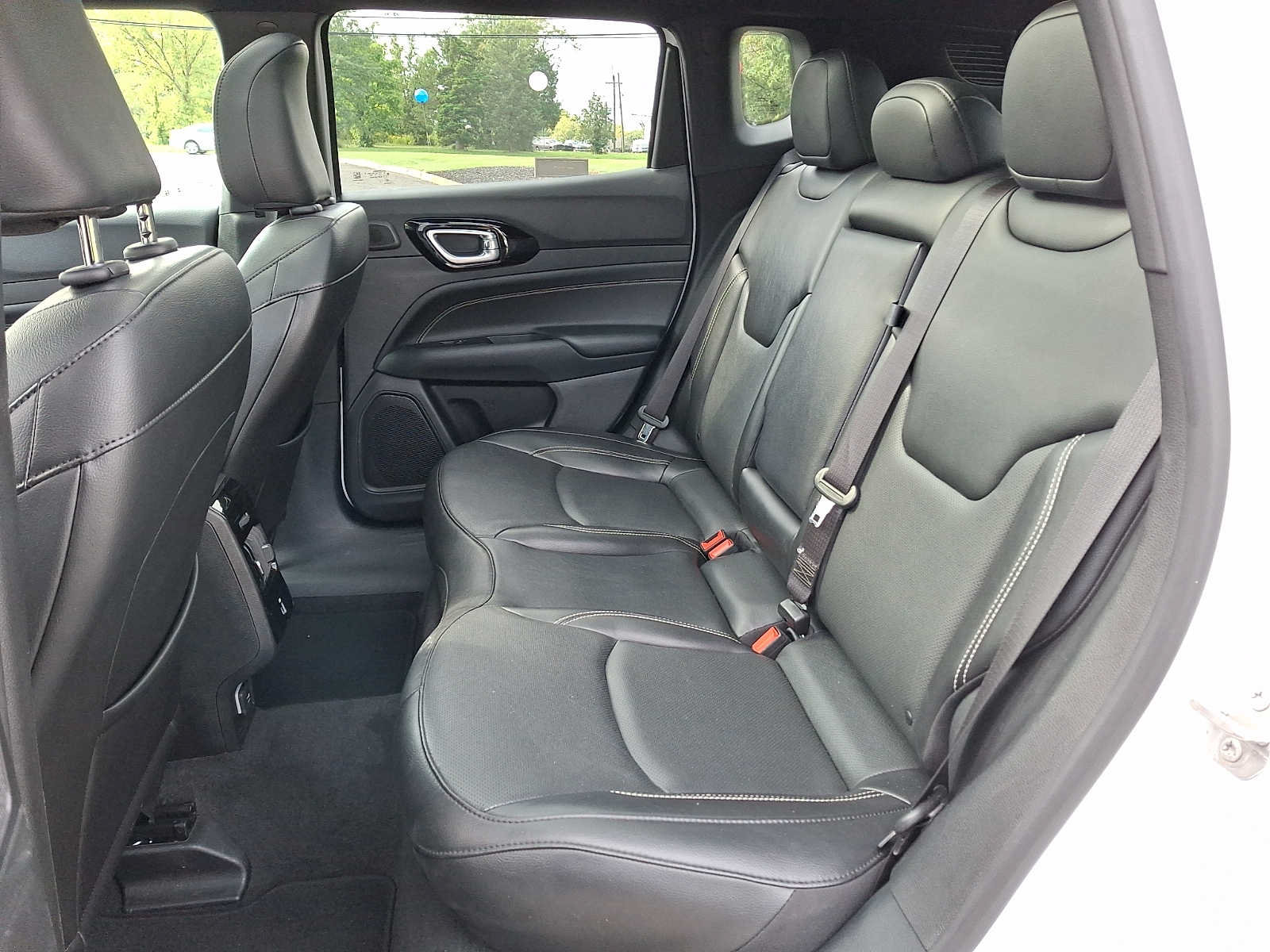 Used 2023 Jeep Compass High Altitude AWD/4WD image 8
