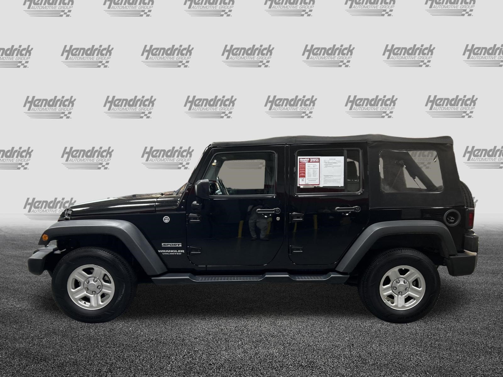 Used 2017 Jeep Wrangler Unlimited Sport w/ Connectivity Group AWD/4WD image 7