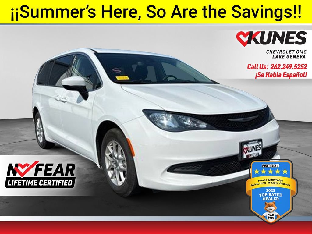Used 2023 Chrysler Voyager LX FWD image 1