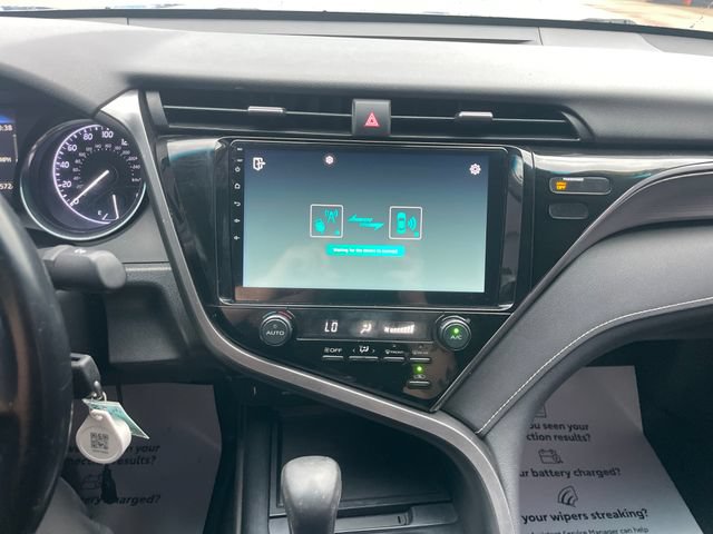Used 2019 Toyota Camry SE FWD image 12