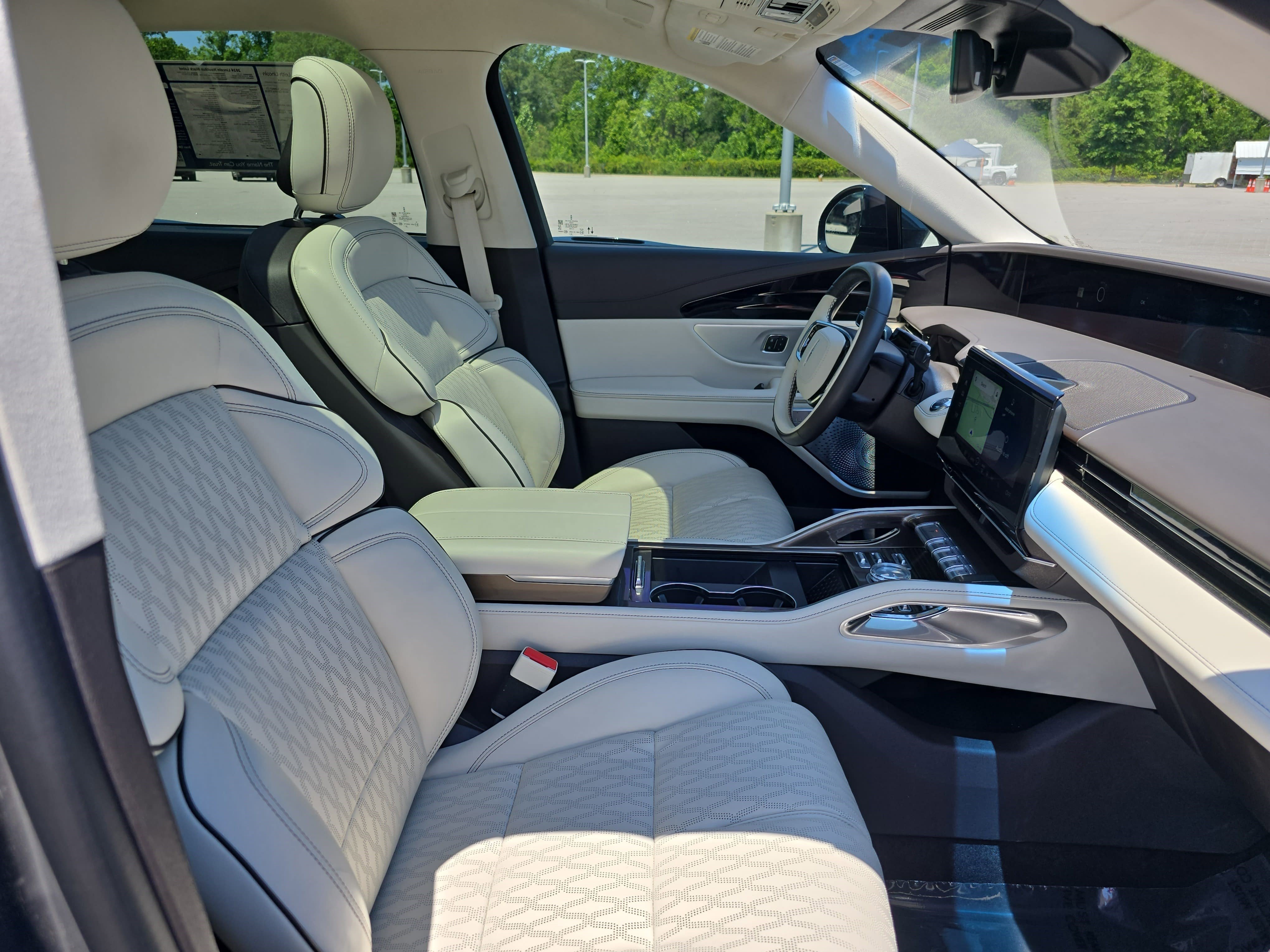 Used 2024 Lincoln Nautilus Black Label AWD/4WD image 10