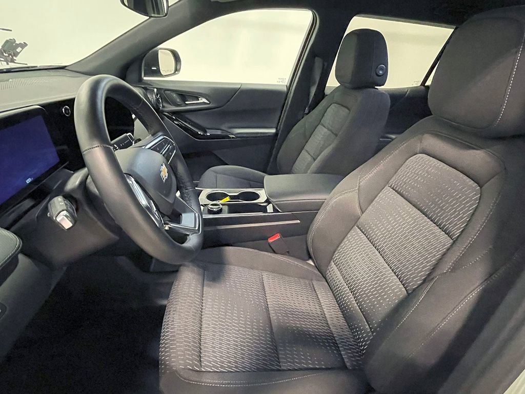 Used 2026 Chevrolet Equinox LT w/ LPO, Floor Liner Package image 3